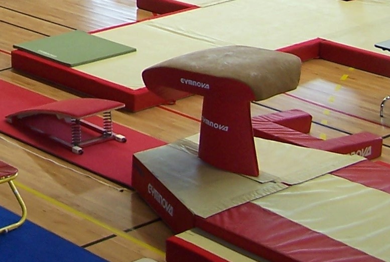 Table de saut  Club de gymnastique - Jeanne d'Arc Le Coteau
