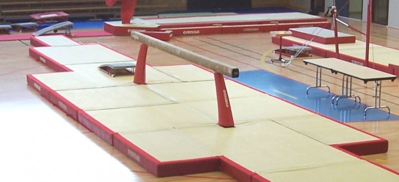 Poutre | Club de gymnastique - Jeanne d'Arc Le Coteau